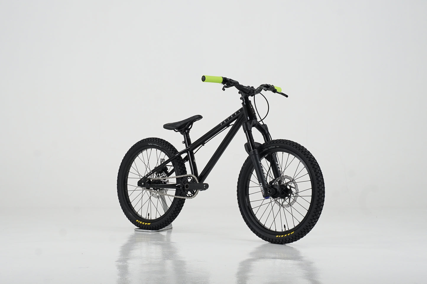 Patrol D-020 Dirt Jump