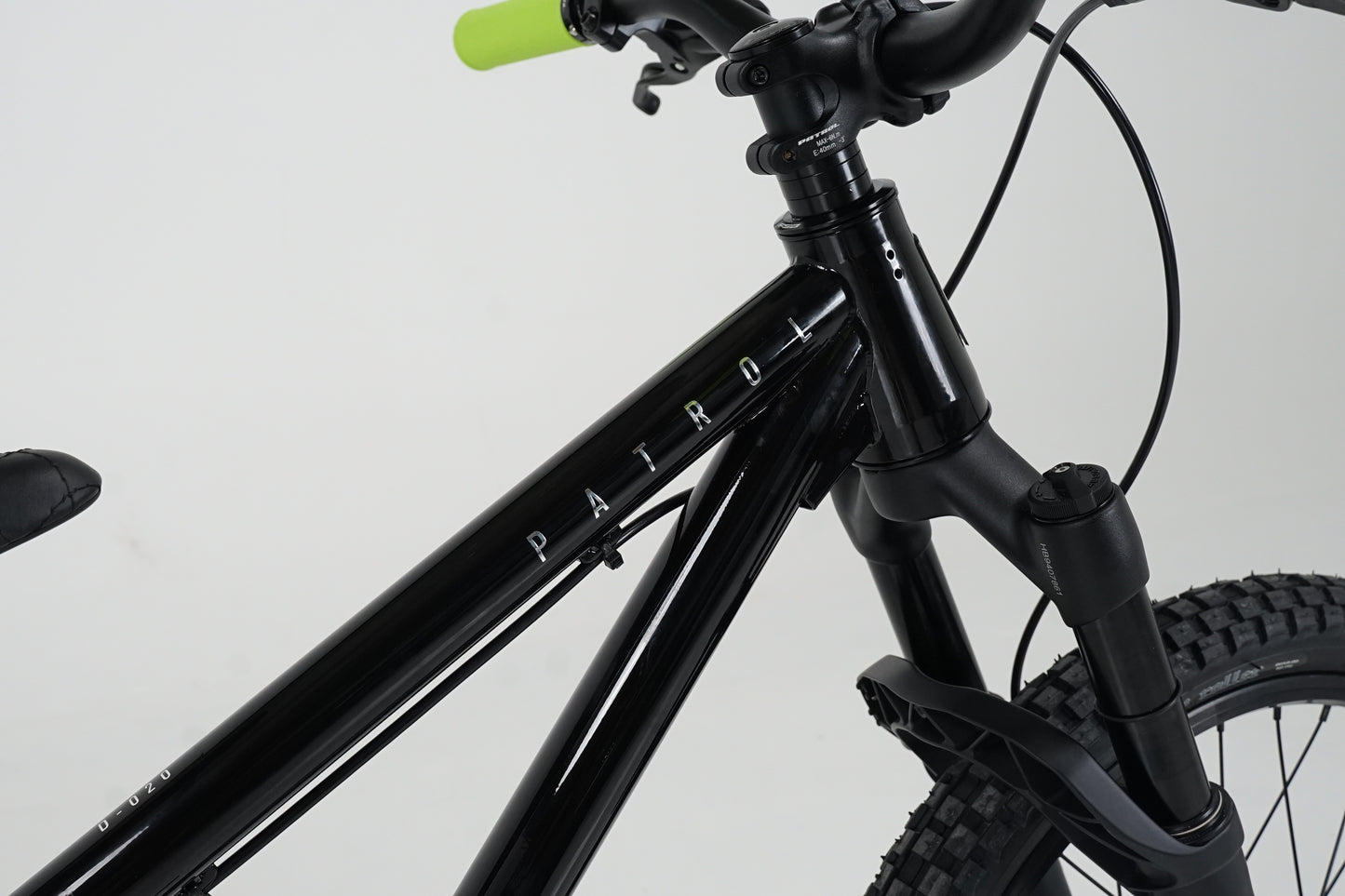 Patrol D-020 Dirt Jump