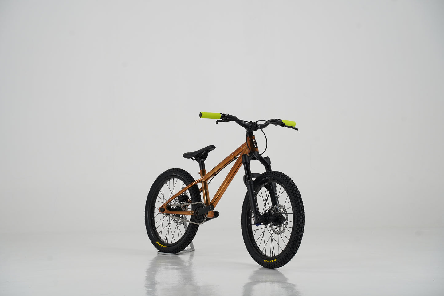 Patrol D-020 Dirt Jump