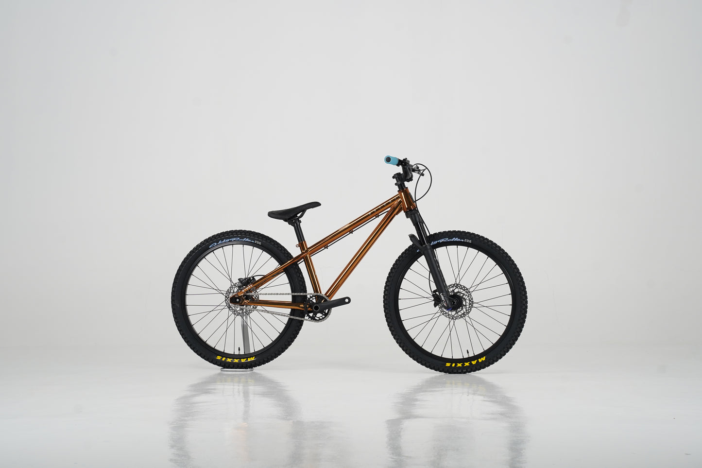 Patrol D-024 Dirt Jump