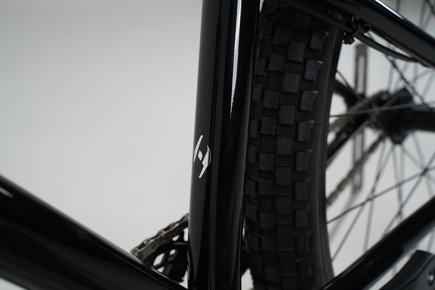 Patrol D-024 Dirt Jump